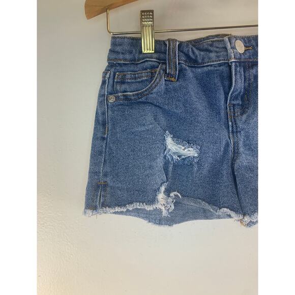 ART CLASS Girl’s Adjustable Waist Distressed Jean Shorts / Size: 6-6X - Picture 6 of 8